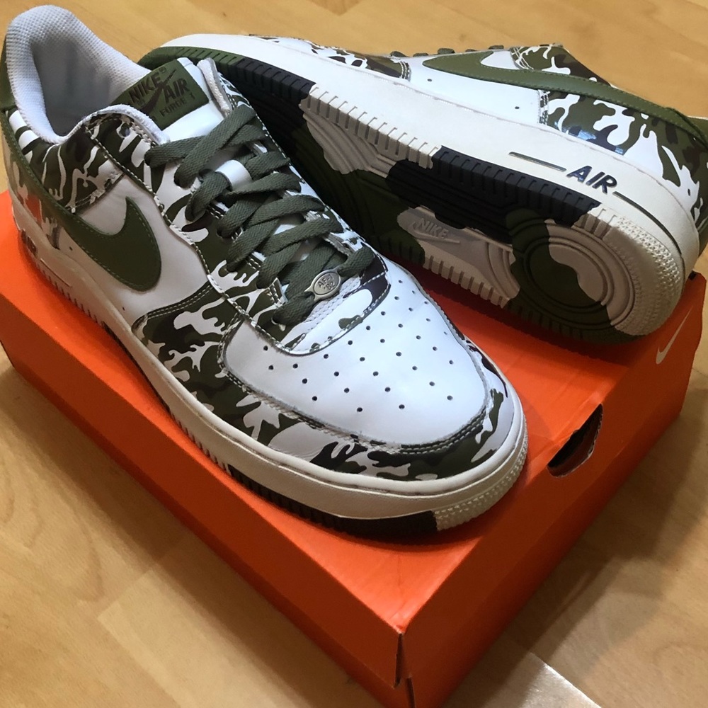 Nike Air Force 1